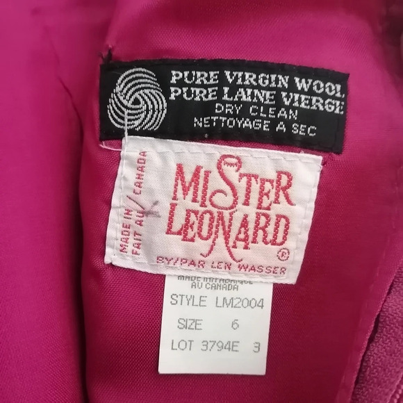 Vintage Magenta 100% Pure Virgin Wool Skirt with Pockets and Pleats 6 - Picture 14 of 16